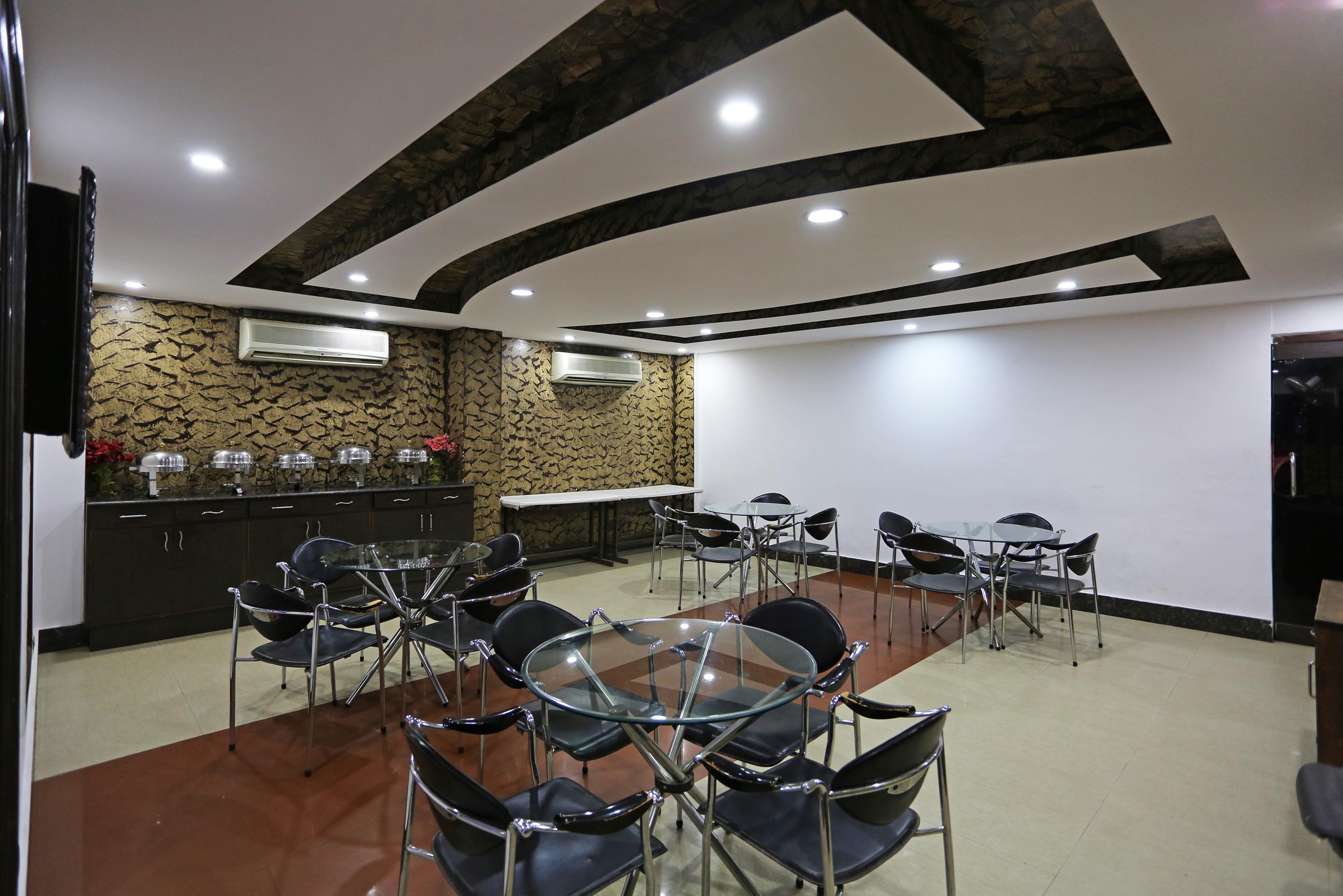 Oyo 337 Hotel Anand Delhi Zewnętrze zdjęcie