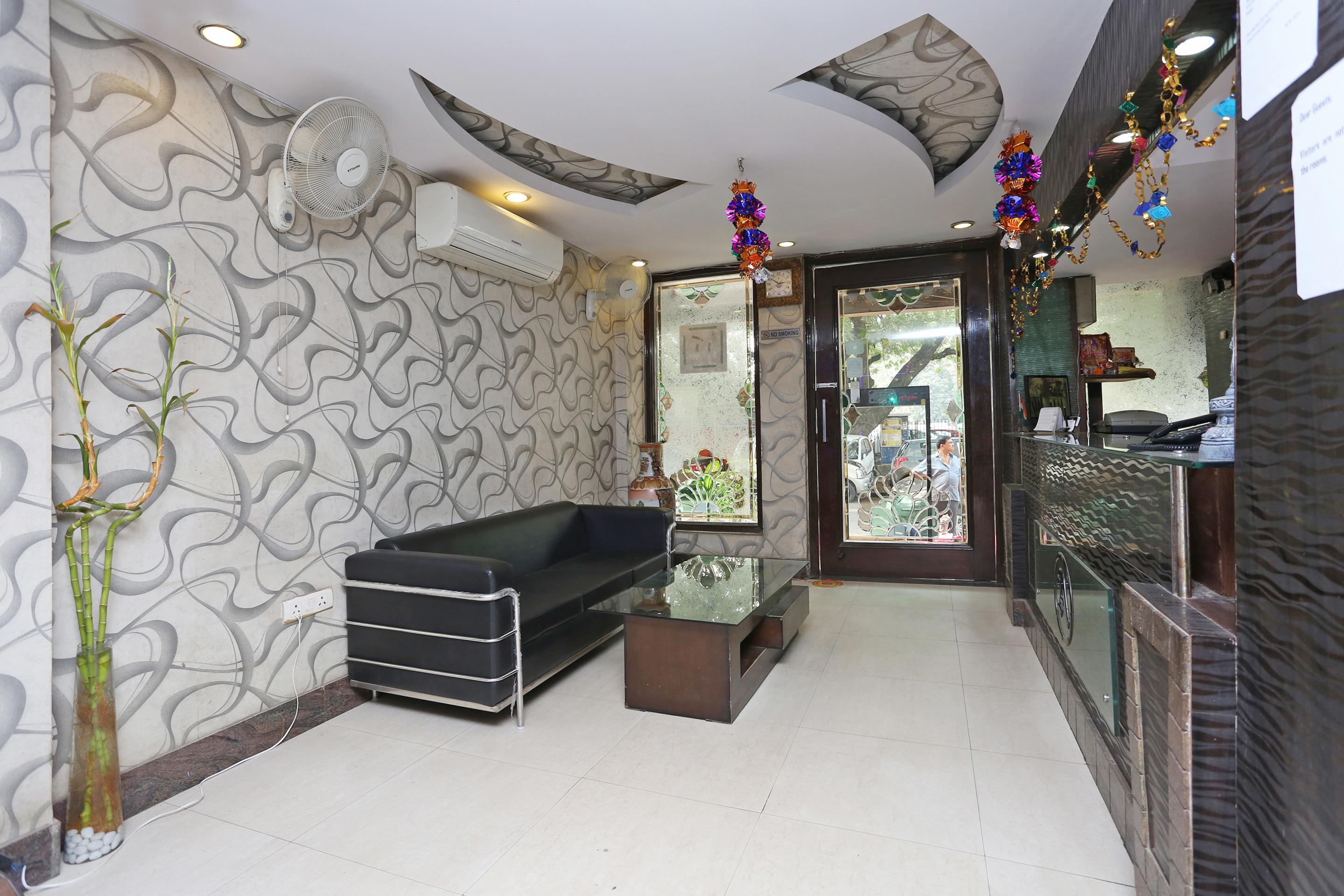 Oyo 337 Hotel Anand Delhi Zewnętrze zdjęcie
