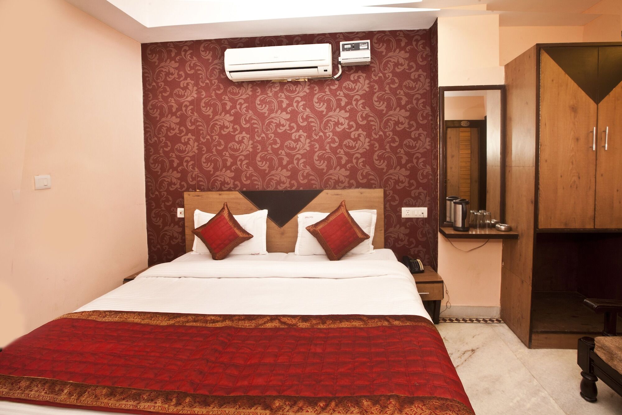 Oyo 337 Hotel Anand Delhi Zewnętrze zdjęcie
