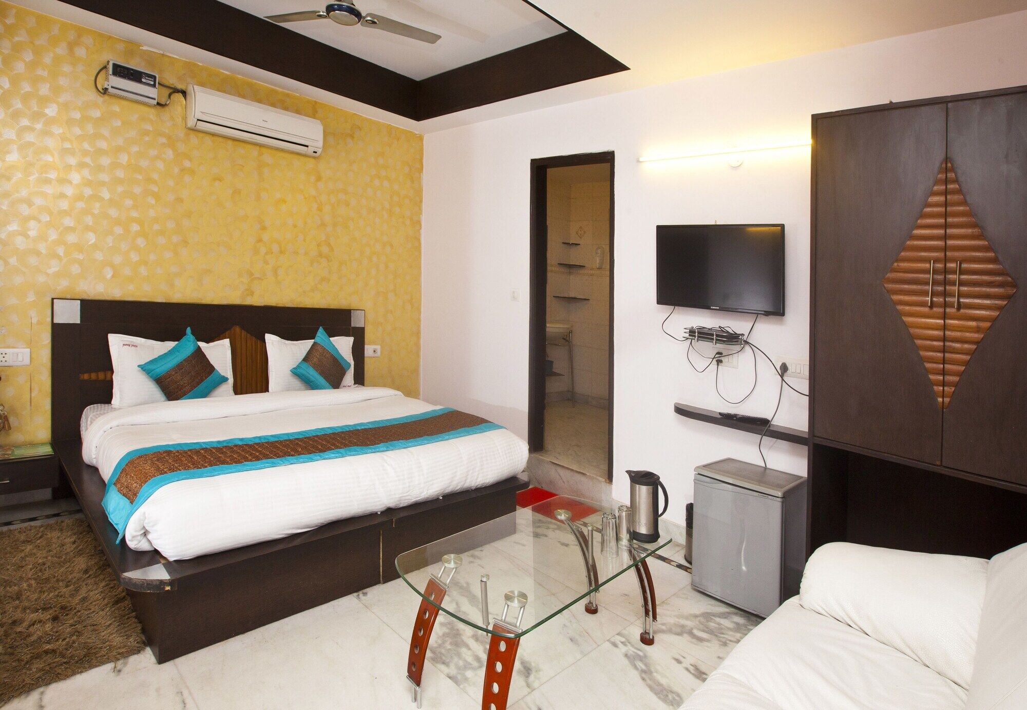Oyo 337 Hotel Anand Delhi Zewnętrze zdjęcie
